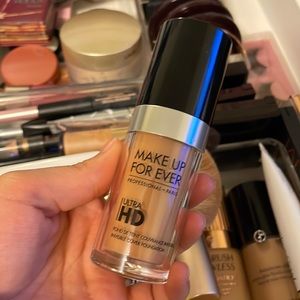 Makeup forever ultra hd foundation